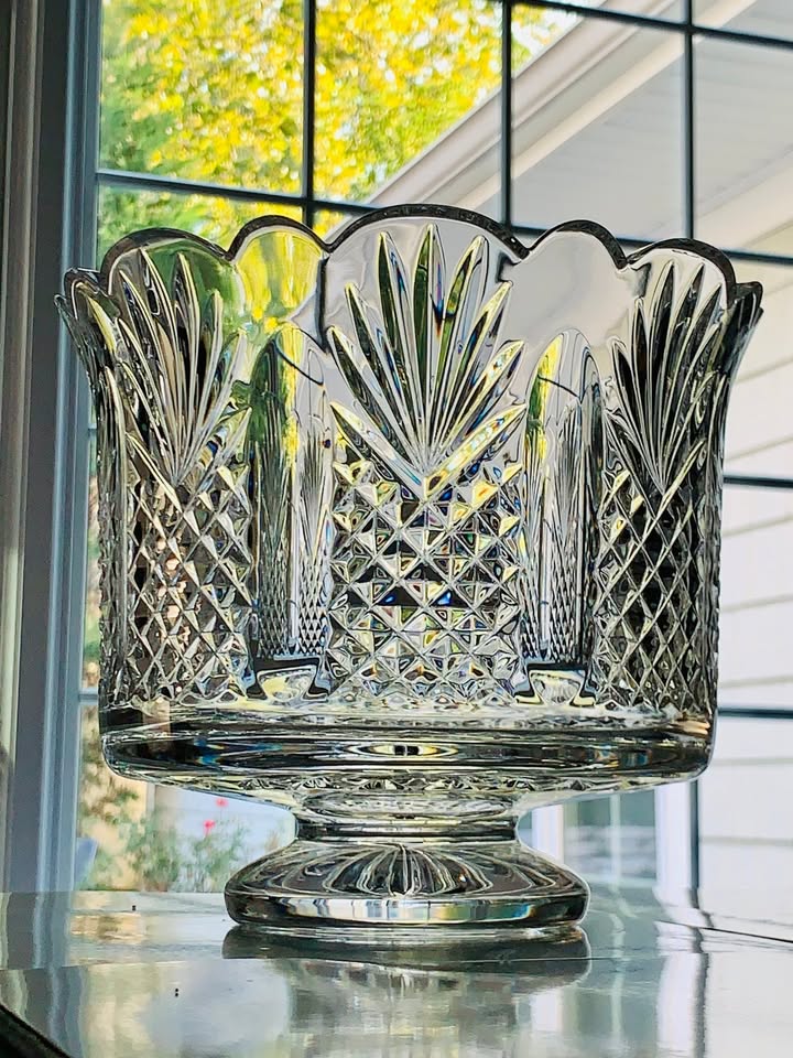 Vintage Waterford Master Cutter's Crystal Footed Trifle Bowl; Made in Ireland; Mint - Image 2