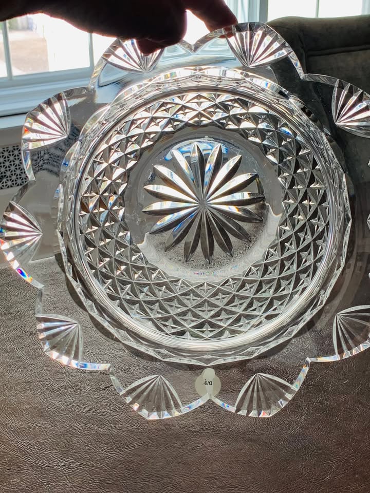 Waterford Crystal Large 10" Hospitality Bowl; Pineapple Cut Design; Made in Ireland - Image 3