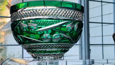 Bohemian Crystal Bowl in Emerald Green w/Diamond & Circle Cuts; 7.75" Wide; MINT