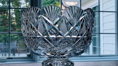 Waterford Society Limited Edition Sinclaire Footed Bowl; #516/1000; Signed by Fred Curtis 1997